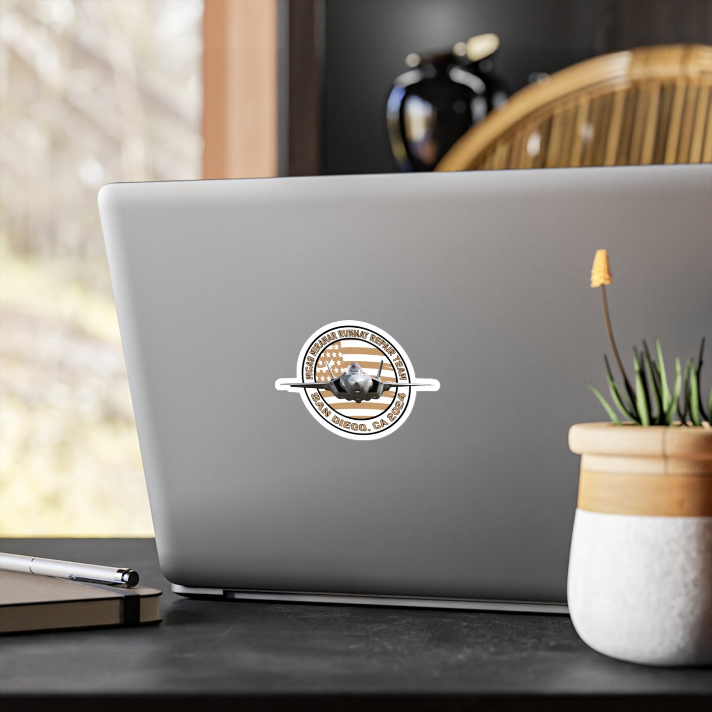 GOLD LOGO PREMIUM STICKER